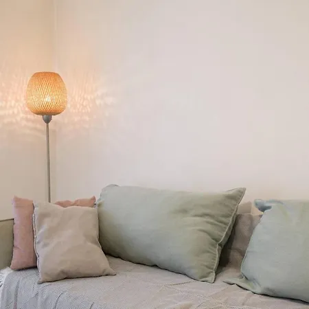Zeus1 Front Appatment, 1br Sea View