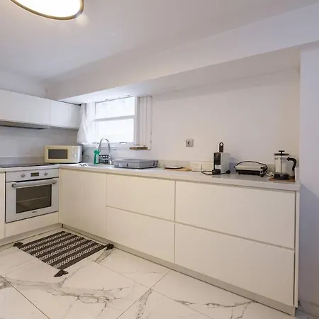 Zeus1 Front Appatment, 1br Sea View Apartment Athens