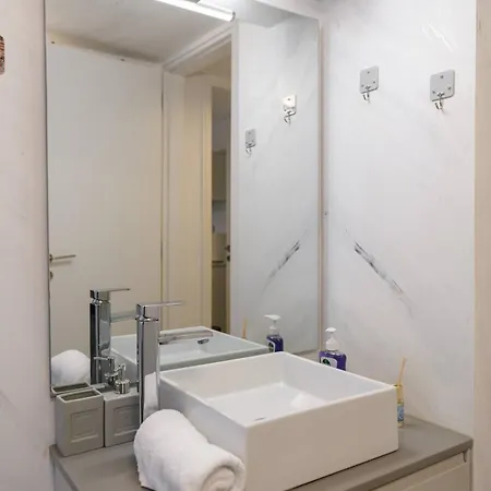 Zeus1 Front Appatment, 1br Sea View Apartment *